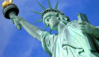 Statuja e Lirisë, çka ka brenda? Si reagohet në rast kërcënimi?