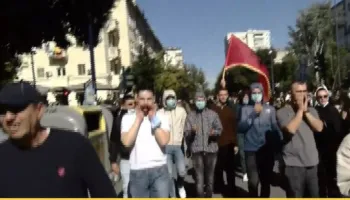 Studentët e Durrësit dhe Elbasanit solidarizohen me të rinjtë e Tiranës, bashkohen në ditën e 2-të të Protestës
