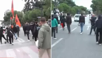 Studentët hedhin gurët dhe maskat, ngrenë ‘flamurin e bardhë’ dhe marshojnë paqësisht nga Ministria e Arsimit te Kryeministria!