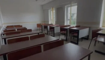 Studentët vijojnë bojkotin e auditorëve në Korçë, në mbështetje edhe pedagogë
