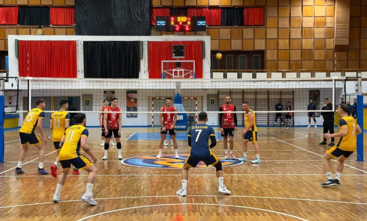 Studenti e Skënderbeu marrin kryesimin e Superligës, fitorja e parë në kampionat për Tiranën