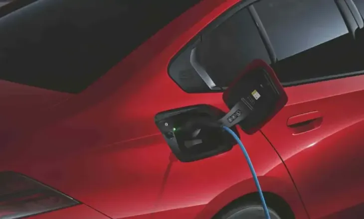 Studimi i BMW-së: Konsumatorët kërkojnë autonomi më të madhe se sa u duhet në përditshmëri