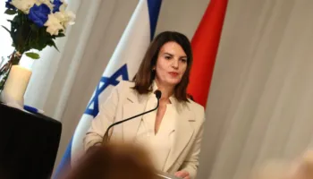 Sulmi i 7 tetorit/ Zv/kryeministrja Koçiu në ceremoninë përkujtimore: Shqipëria qëndron në krah të Izraelit! Ndaj terrorizmit s’mund të ketë heshtje