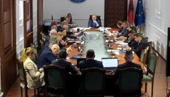 ‘Të dëgjojmë qytetarët’/ ‘Territorialja’ përplas opozitën me socialistët Nuk shkrihen bashkitë si gjalp