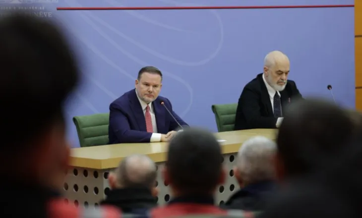“Të hapur për dialog”| Ministri Demo: Protesta e drejtë demokratike, dhuna e patolerueshme