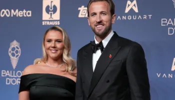 Të lidhur që kur ishin fëmijë, ja dedikimi i veçantë i Harry Kane për bashkëshorten pas fitimit të Topit të Artë