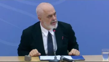 Të rinjtë po masakrohen nga policia, Rama nxit efektivët: 2500 euro për të gjithë ata që janë në front!