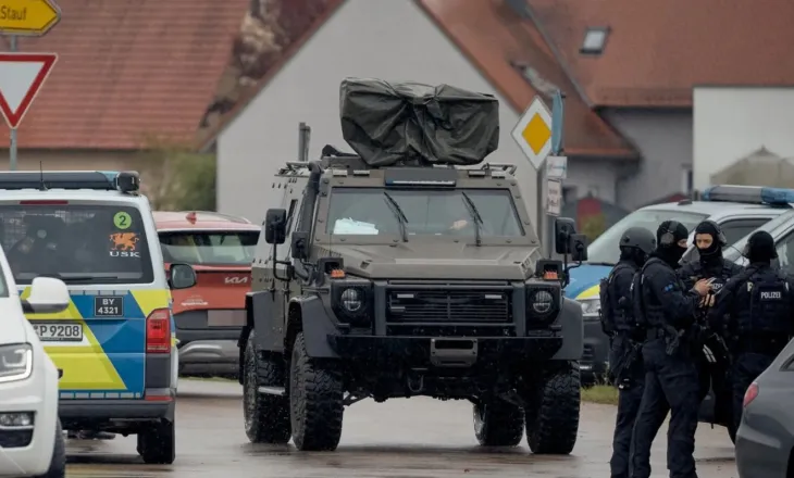 Të shtëna me armë në Gjermani, vriten dy zyrtarë! Arrestohet pas disa orësh autori –
