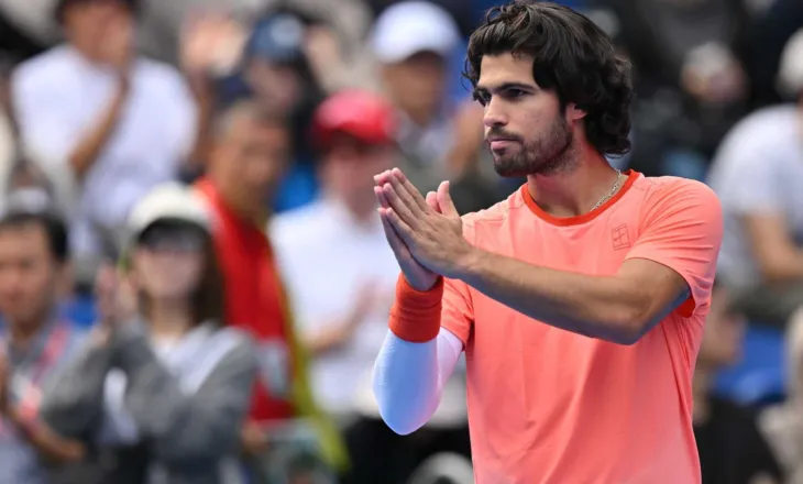 Tenis/ Rikthehet Alcaraz, spanjolli siguron finalen e Tokios, 6 muaj nga hera e fundit