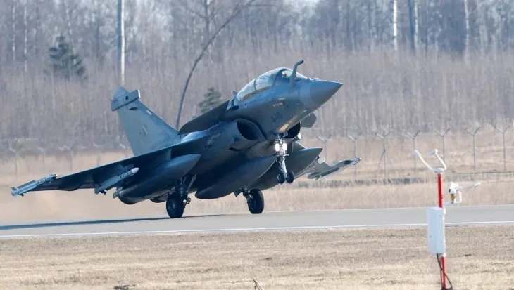 Tensione në qiell, droni alarmon NATO-n, ngrihen avionët luftarakë! Lituania në alarm, mbyllet aeroporti në Bjellorusi