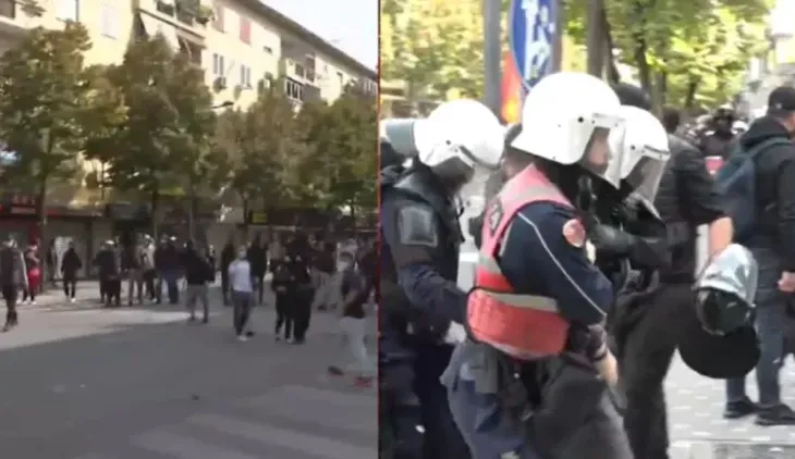 Tensione te ministria e Arsimit, Policia hedh gazlotsjellës për të shpërndarë studentët! Shoqërohen disa persona