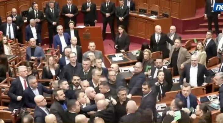 Tensionet/ Kuvendi mblidhet sot në seancë plenare! 18 pika në rendin e ditës