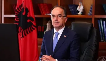 Tensionet në protesta, reagon Begaj: Respektoni ligjin, jam i hapur për dialog