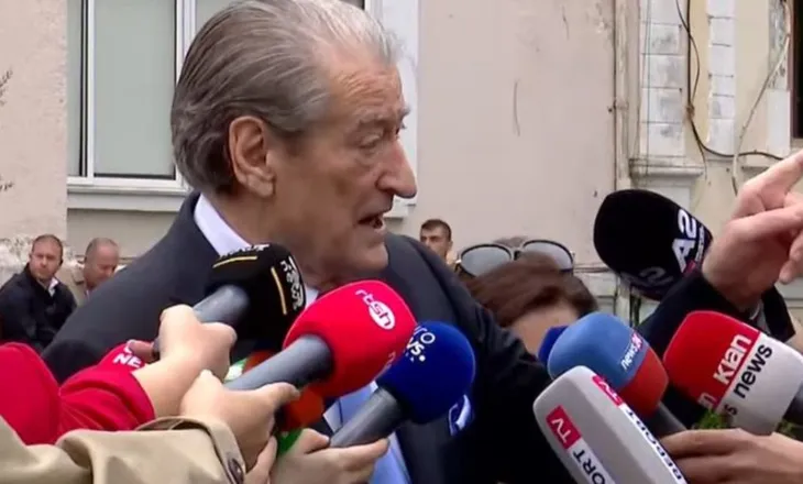 “Territorialja” në Kuvend, Berisha: Do bëjmë gjithçka për të ndaluar miratimin, protesta pa simbole partiake