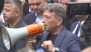 “Territorialja sjell shpopullim”, kryebashkiakët e PD: Nga shkrirja preken 300 mijë qytetarë! Nuk ka lidhje me hartën e BE