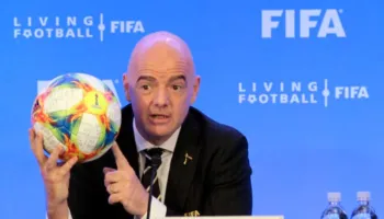 “The Times” i kërkon falje FIFA-s për çështjen e pagave të presidentit Infantino
