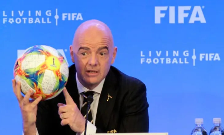 “The Times” i kërkon falje FIFA-s për çështjen e pagave të presidentit Infantino