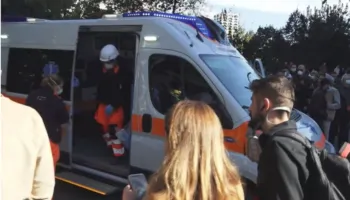 Thirrja e Urgjencës Kombëtare: Ambulancat janë në shërbim të jetës. Mos i pengoni!
