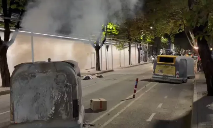 Tirana rrezik për epidemi nga mungesa e kazanëve të mbeturinave