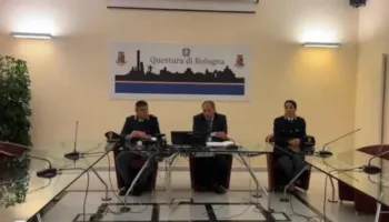 Trafik droge dhe kërcënime, çmontohet organizata italo-shqiptare në Bolonja, 6 të arrestuar! Rrjeti drejtohej edhe nga burgu, ja çfarë u zbulua