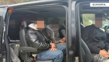 Transportonte 11 emigrantë kundrejt 2500 eurove për person, arrestohet 30-vjeçari në Konispol