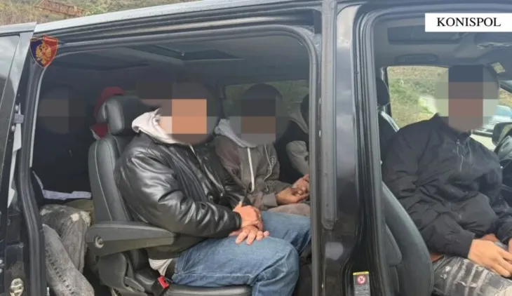 Transportonte 11 emigrantë kundrejt 2500 eurove për person, arrestohet 30-vjeçari në Konispol