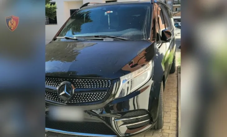 Transportonte emigrantë të paligjshëm në Greqi, në pranga 42-vjeçari. I sekuestrohen 6800 euro