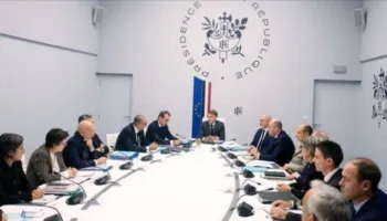 Trazirat dhe kaosi në Francë, Macron urdhëron masa të reja: Protestat jashtë sindikatave do të ndalohen!