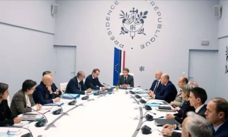 Trazirat dhe kaosi në Francë, Macron urdhëron masa të reja: Protestat jashtë sindikatave do të ndalohen!