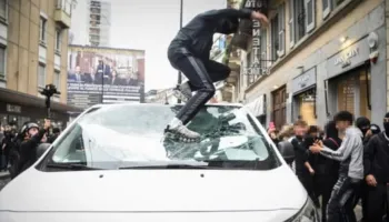 Trazirat në Milano gjatë fundjavës, çfarë dënimesh rrezikojnë 34 të miturit e arrestuar