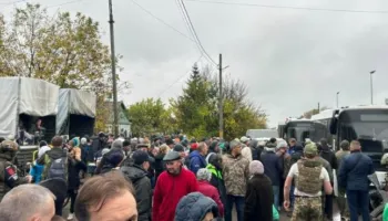 Tre aeroplanë me banorë të evakuuar nga Oleshky mbërrijnë në Bjellorusi