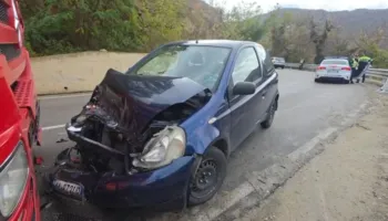 Tre aksidente brenda 30 minutash në Rrugën e Arbrit, plagoset rëndë një grua në Klos