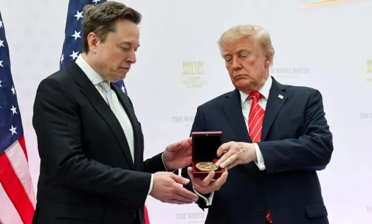 Trump nderon Elon Musk dhe drejtuesit e gjigantëve të teknologjisë me medaljet më prestigjioze amerikane