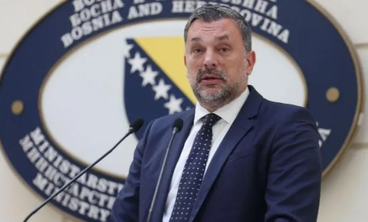 Trump paralajmëroi shkarkimin e LaCivita! Thellohet skandali: Bosnja kërkon verifikimin e kompanisë që punoi për Berishën