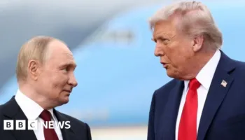 Trump pezullon disa sanksione ndaj Rusisë ndërsa përplasja me Zelenskyn intensifikohet