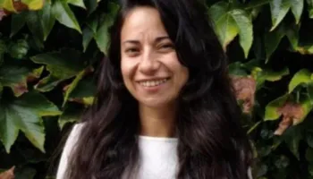U arrestua në Rinas dy muaj më parë, Gjykata e Tiranës vendos ekstradimin e aktivistes Julide Yazici drejt Turqisë! Mësuesja njihet si anti-Erdogan