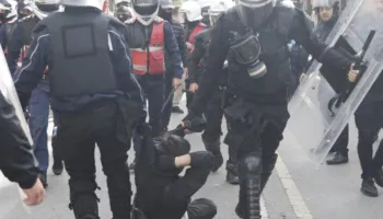 U arrestuan gjatë protestave, Gjykata e Tiranës liron 8 të mitur