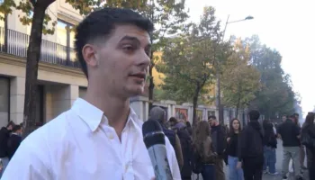 U shoqërua nga 50 Policë, Emanueli tregon çfarë ndodhi në Komisariat: Turp nëse dorëzohemi