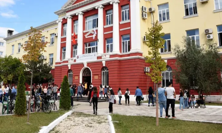Universitetet hapin dyert më 5 tetor, studentët i rikthehen auditorëve