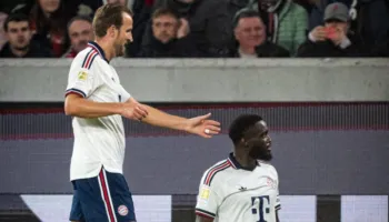 Upamecano “shndërrohet” në sulmues, Gnabry vulos avantazhin e dyfishtë për Bayern (video)