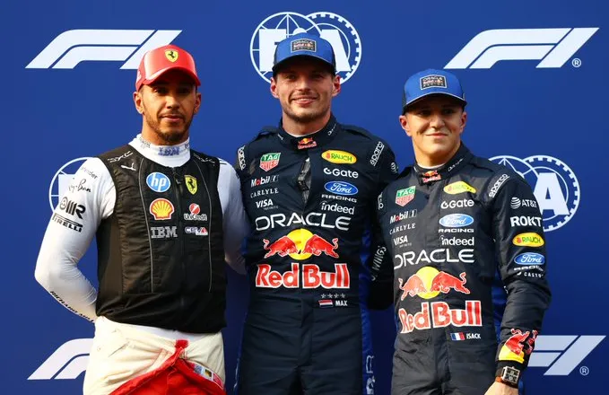 Verstapen ‘Pole Position’ në Malajzi, pas tij Hamilton…