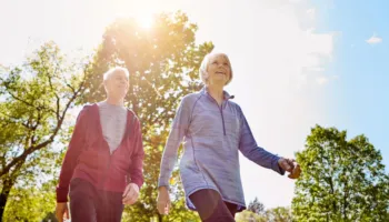 Vetëm 3 mijë hapa në ditë mund të ngadalësojnë Alzheimerin