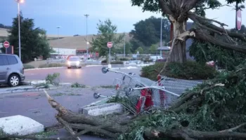 VIDEO/ Kreta goditet nga stuhi të forta, evakuohen banorët