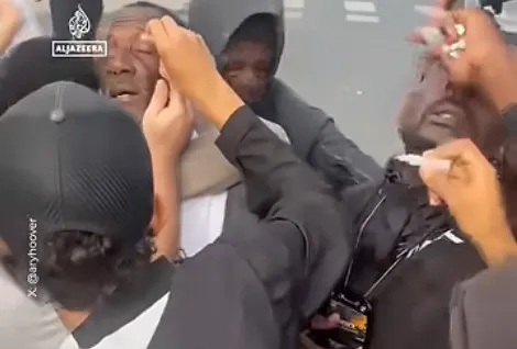 VIDEO/ Kryebashkiaku francez sulmohet me gaz lotsjellës nga policia, doli si ‘mburojë’ para studentëve që protestonin