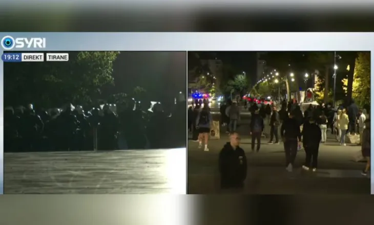 VIDEO/ Policia e krimit rrethon të rinjtë protestues te sheshi ‘Skënderbej’, rriten tensionet në Tiranë