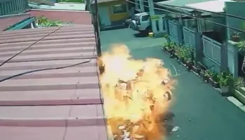 VIDEO/ Shitësit ambulant i shpërthen kutia me qofte, shpëton mrekullisht