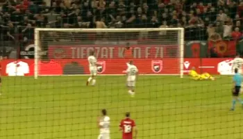 VIDEO/ Shqipëria kryeson pas 45 minutash lojë, vendos Asllani – Balkanweb.com – News24