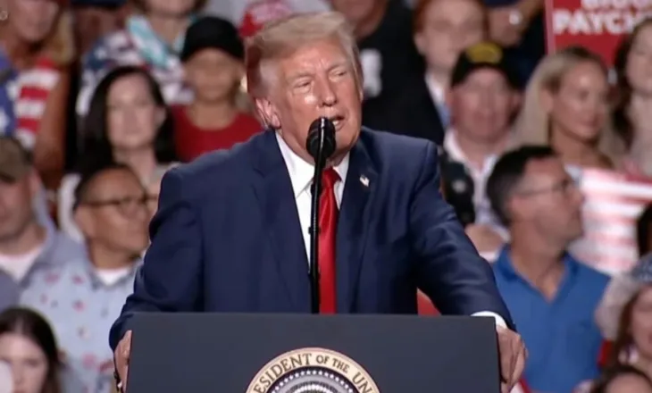 VIDEO/ Trump: Soros po përdor protestues të paguar që të më ndërpresin fjalimin