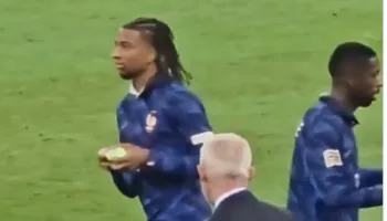 VIDEO/ Zidan e ka shndërruar! Momenti epik, Olise nuk e priste që të ishte kapiteni i Francës