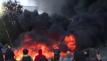 VIDEO/ Zjarret në Tiranë, deputetja Çaushi: Të djegësh vendin tënd nuk është protestë është vandalizëm